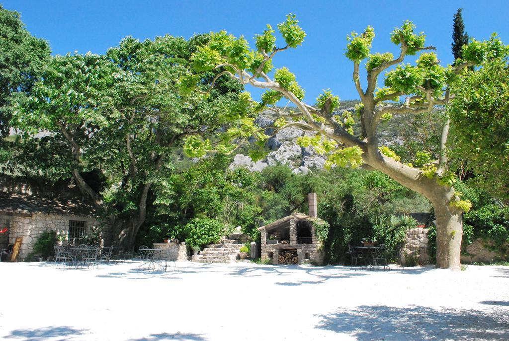 Bastide De La Lezardiere Fontaine-de-Vaucluse Δωμάτιο φωτογραφία